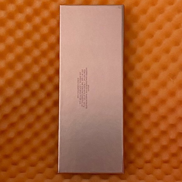 LORAC Unzipped Eye Shadow Palette in Unauthorized - Picture 7 of 8